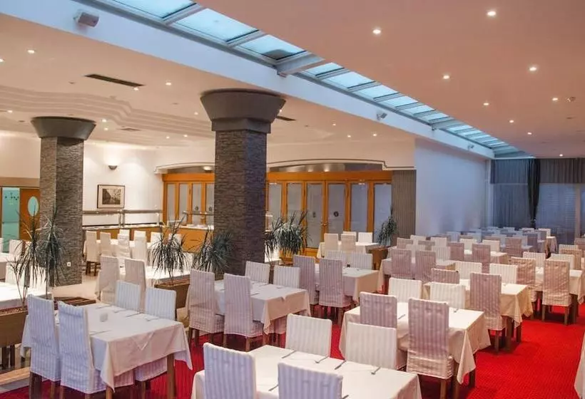 호텔 Hostel Petra Marina