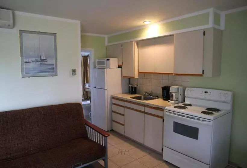 ホテル Waterfront Inn