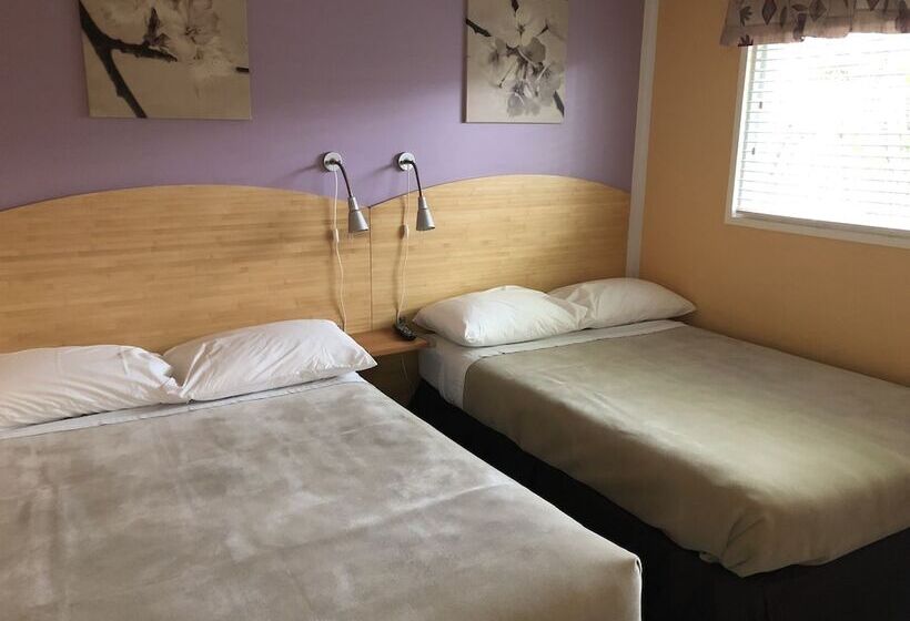 فندق Waterfront Inn