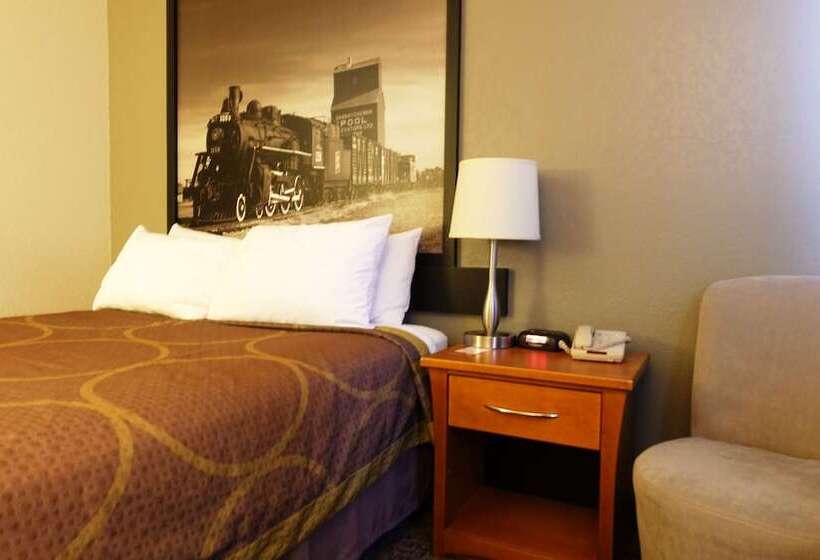 مُتل Super 8 By Wyndham Regina