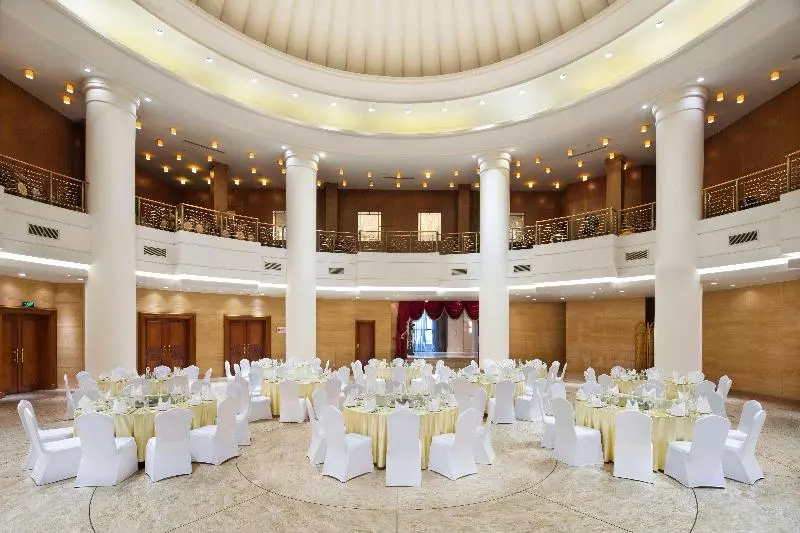 Отель Crowne Plaza Chengdu City Center, An Ihg