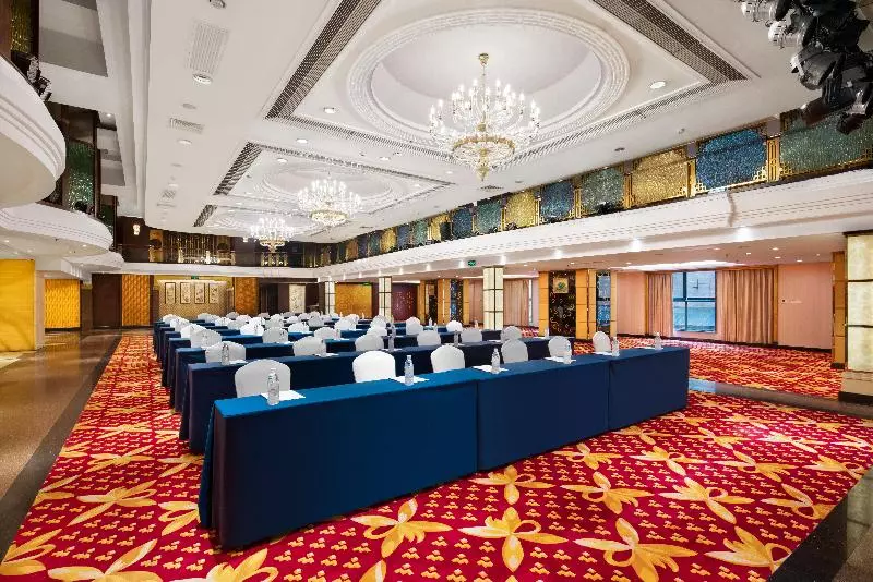 Отель Crowne Plaza Chengdu City Center, An Ihg