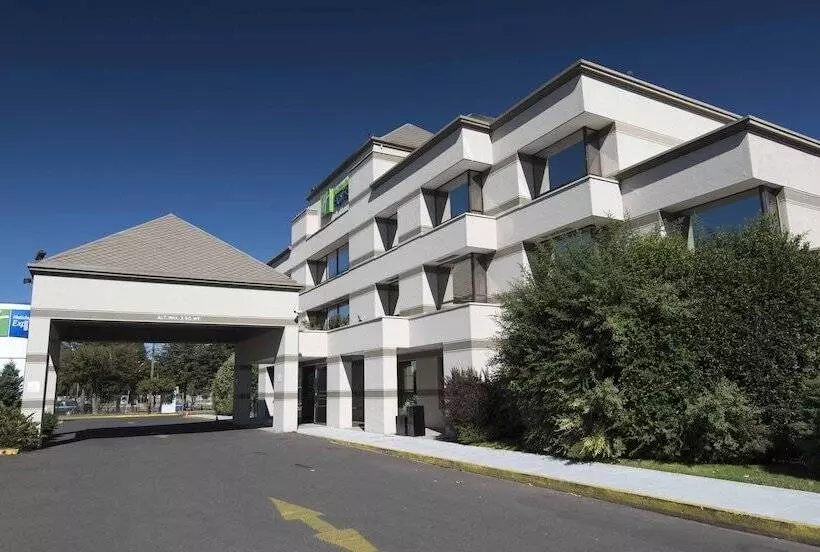 ホテル Holiday Inn Express   Temuco, An Ihg