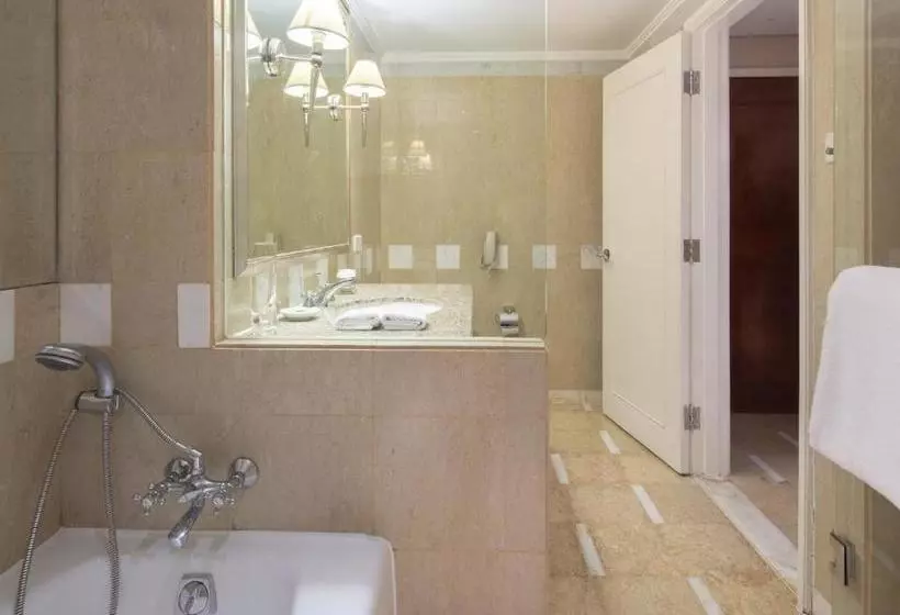 هتل Kai Wah Plaza International