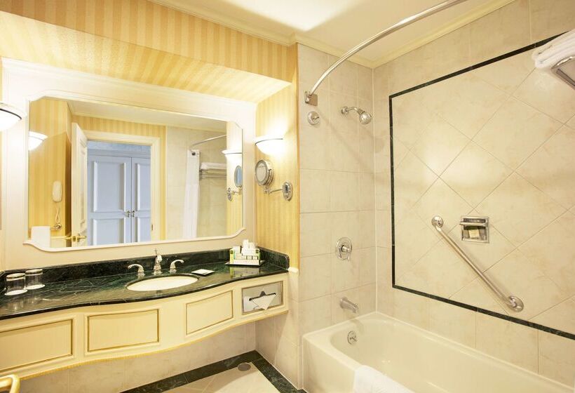 هتل Barcelo San Salvador