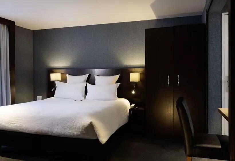 ホテル Best Western Bretagne Montparnasse
