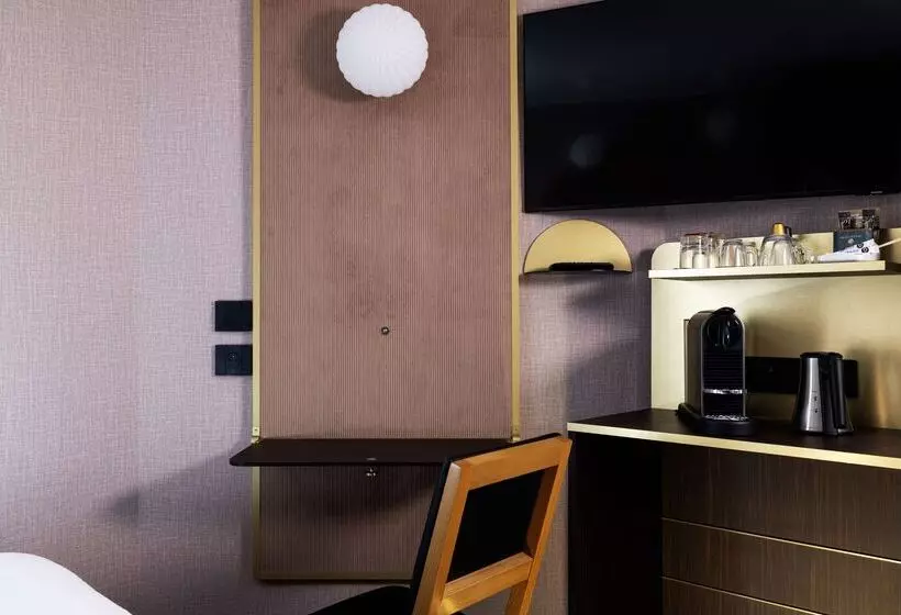 ホテル Best Western Bretagne Montparnasse