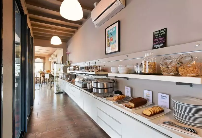 Отель Best Western Plus La Corniche