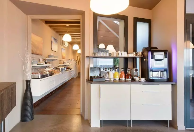 Отель Best Western Plus La Corniche