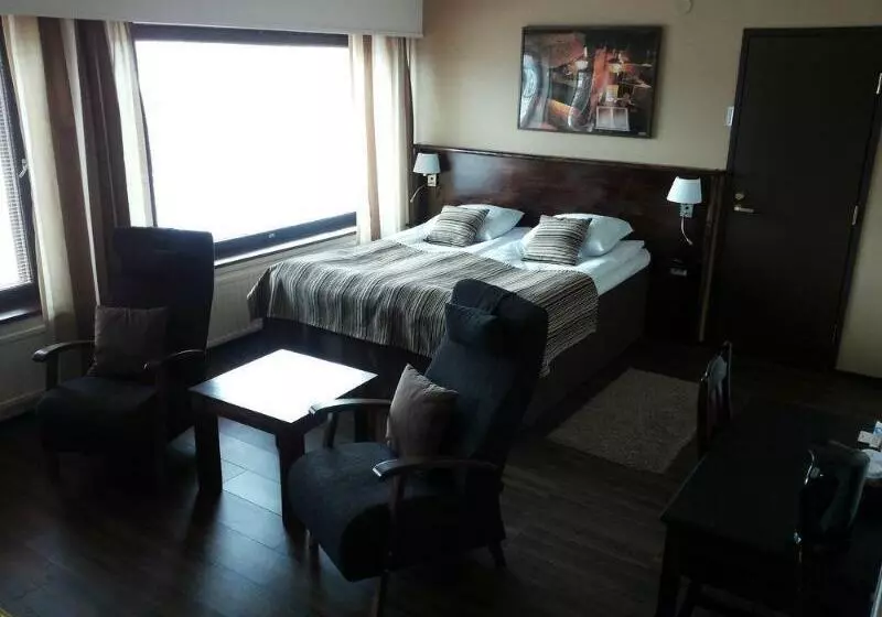 Kultahippu Hotel & Apartments