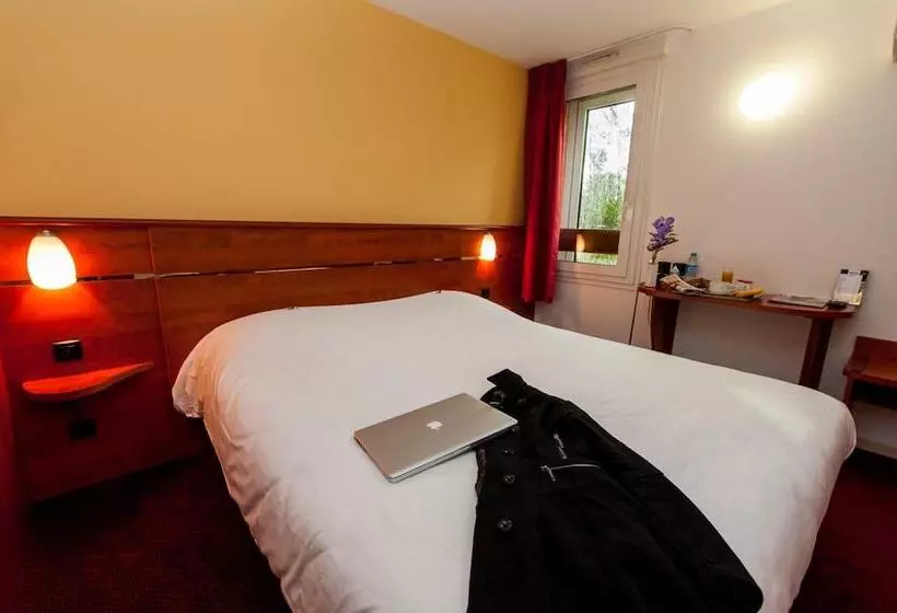 Brit Hotel Agen   L Aquitaine