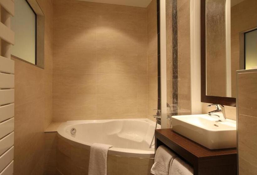 هتل Choiseul Opera