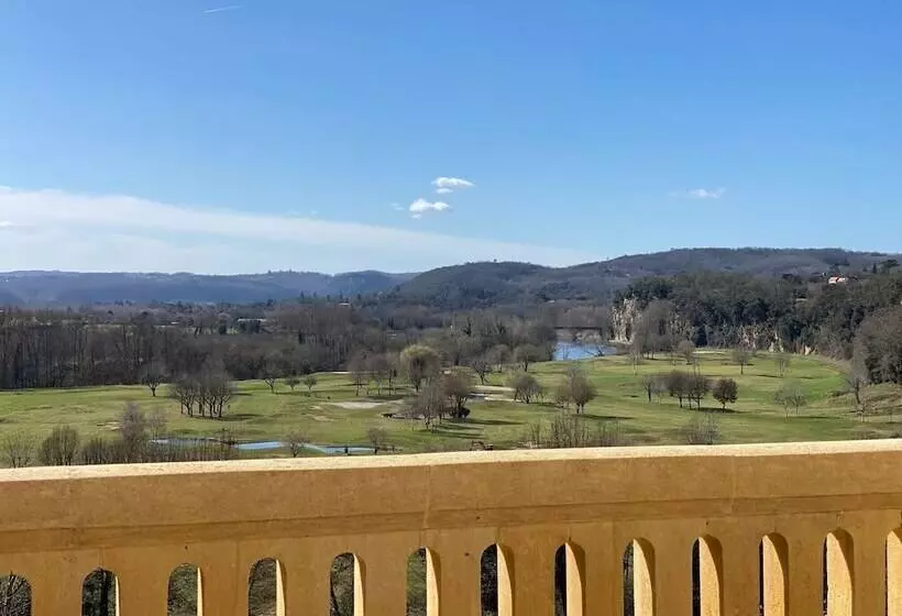 Отель Domaine De Rochebois & Spa Nuxe