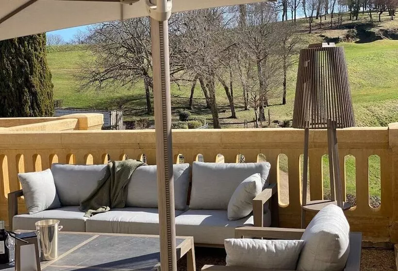 Отель Domaine De Rochebois & Spa Nuxe