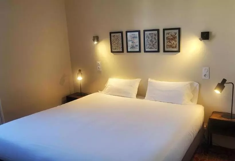 Отель Grand Hôtel De La Poste