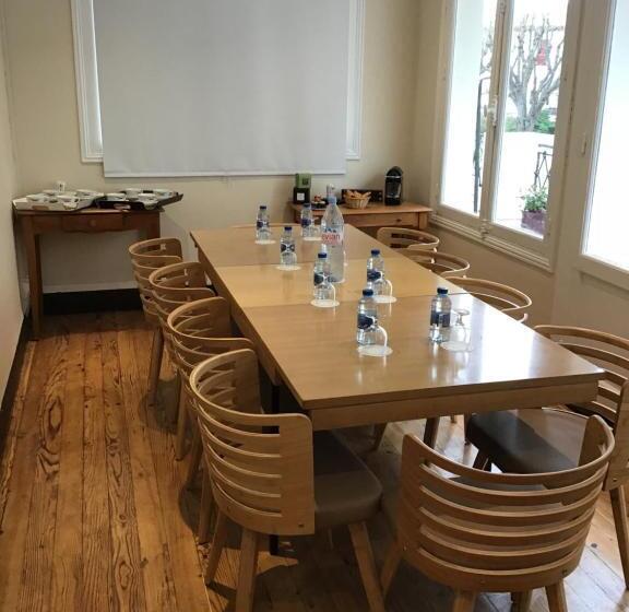 هتل Grand Hôtel De La Poste