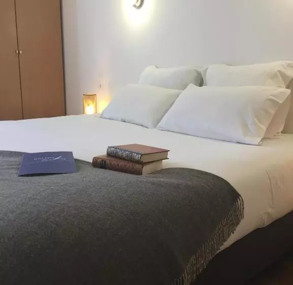 Отель Grand Hôtel De La Poste