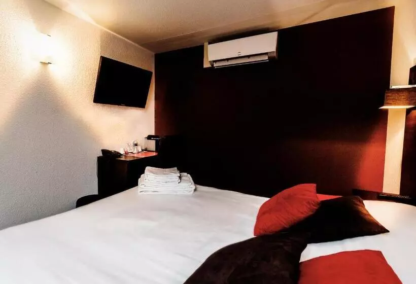 Logis Hotel Lons Le Saunier   Restaurant Le Grill