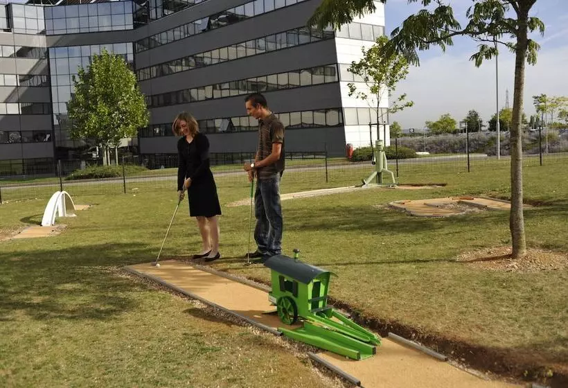 Отель The Originals City, Hôtel Alteora, Poitiers Site Du Futuroscope