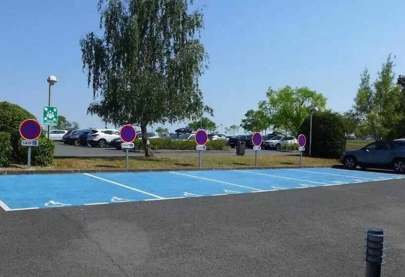 Отель The Originals City, Hôtel Alteora, Poitiers Site Du Futuroscope