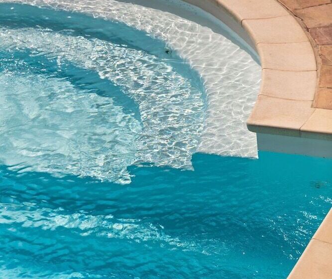 ホテル Hôtel L Arena