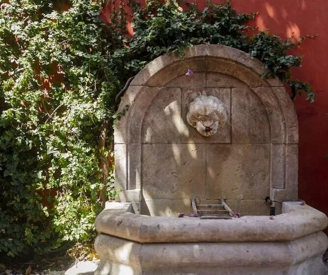 فندق Hôtel L Arena