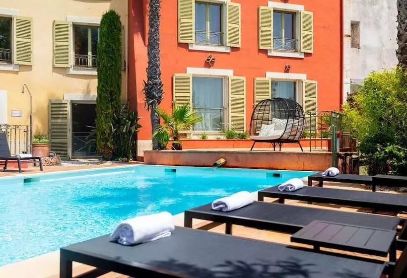 فندق Hôtel L Arena