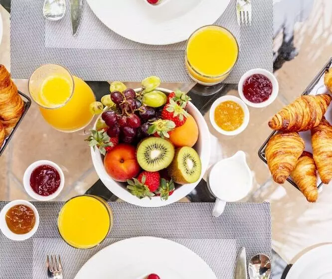 فندق Hôtel L Arena