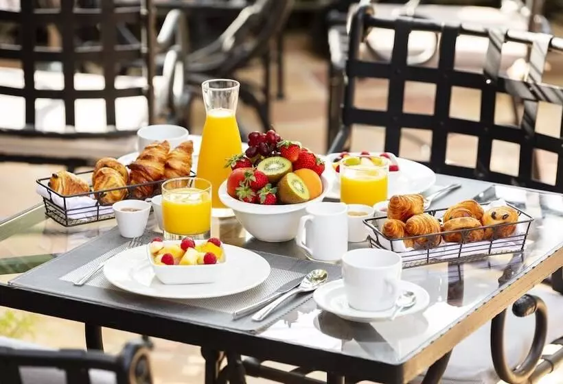 فندق Hôtel L Arena