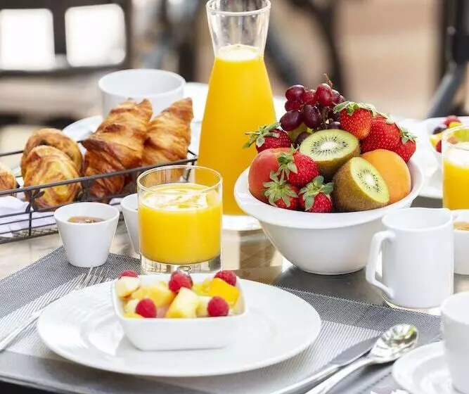 فندق Hôtel L Arena