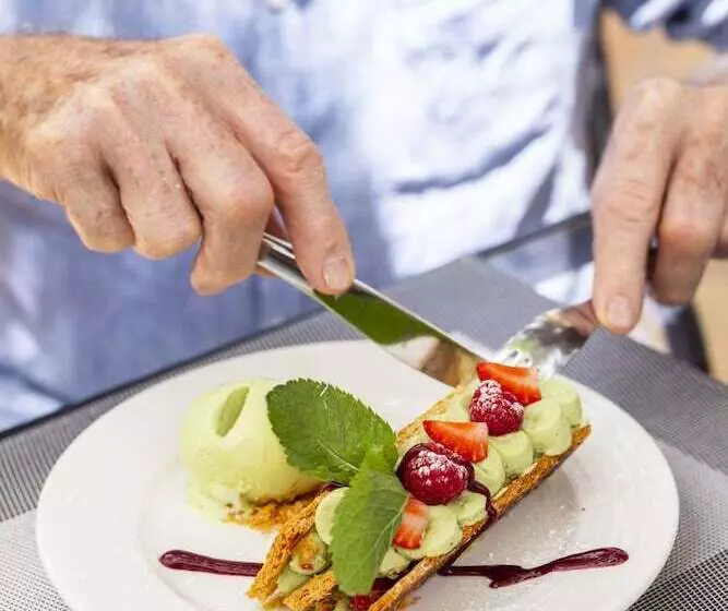 فندق Hôtel L Arena