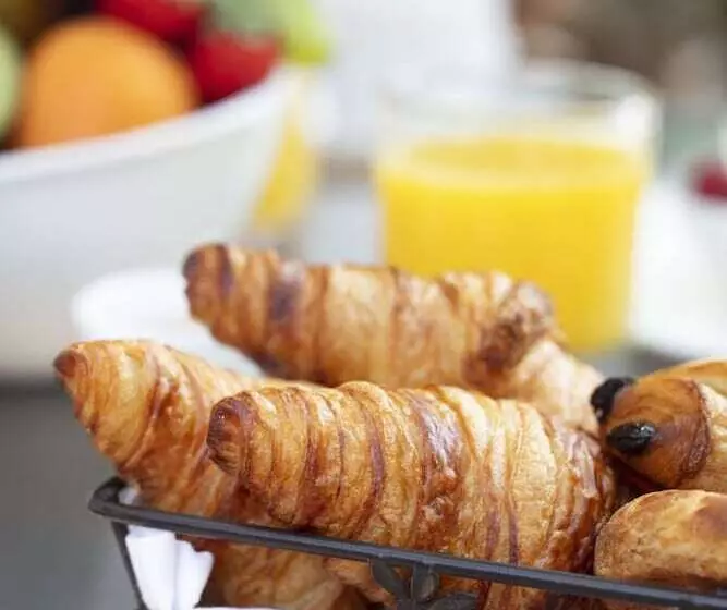 فندق Hôtel L Arena