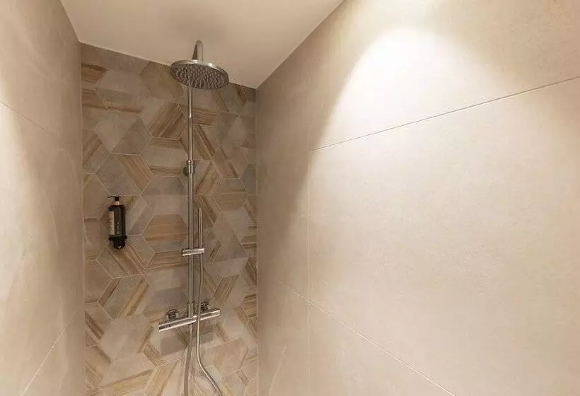 فندق Hôtel L Arena