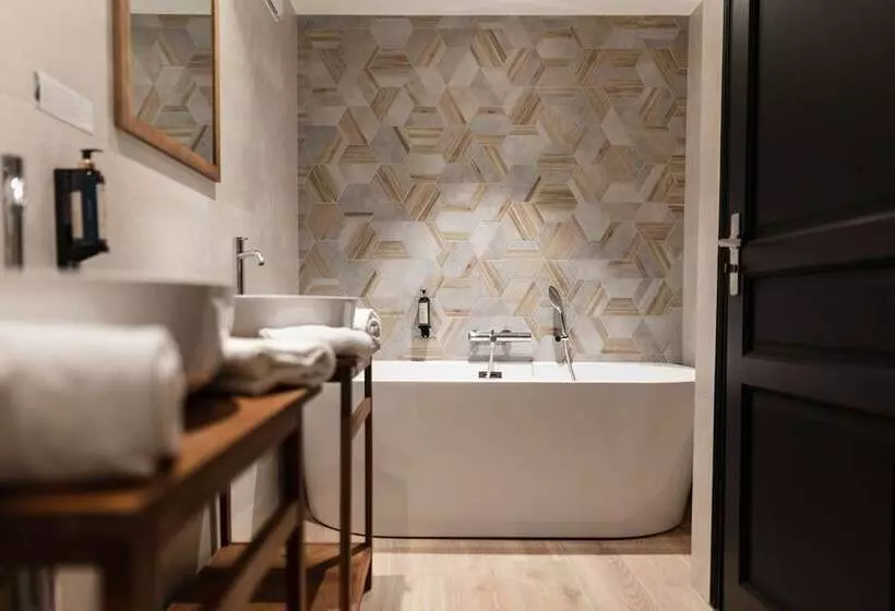 فندق Hôtel L Arena