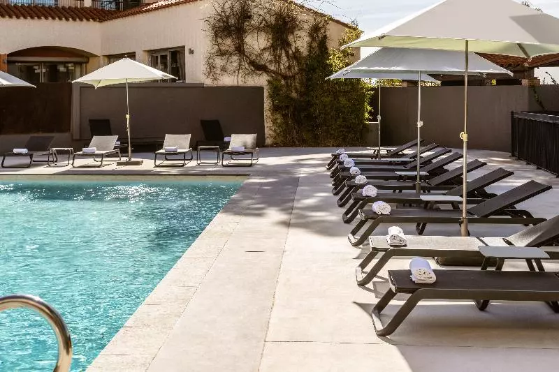 Отель Holiday Inn Perpignan, An Ihg