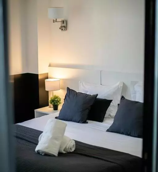 Отель Hôtel Gallia Cannes