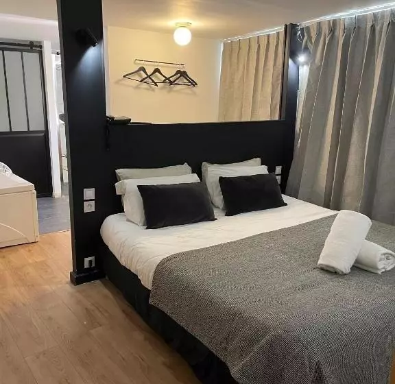 Отель Hôtel Gallia Cannes