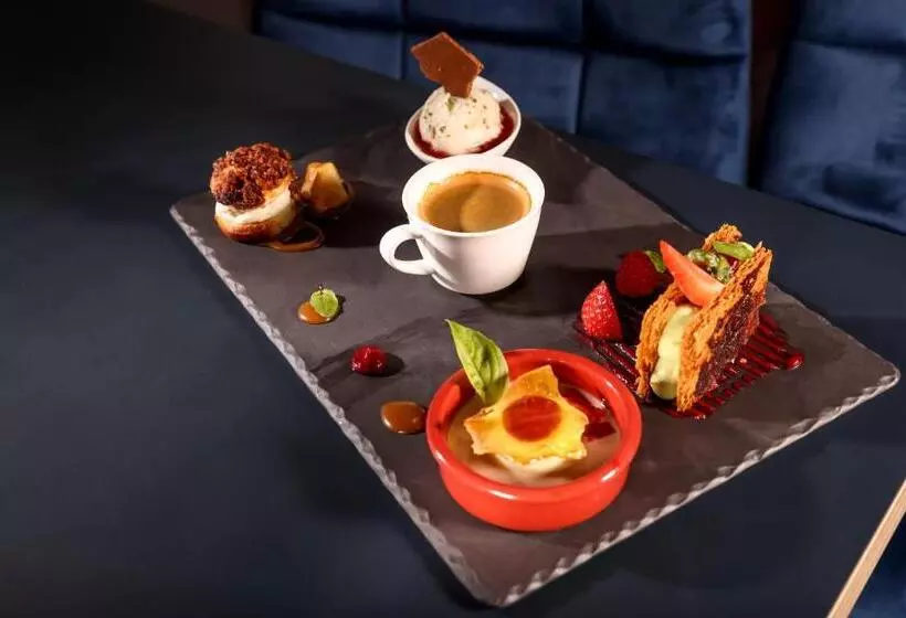 Отель Hôtel Restaurant Logis Europa