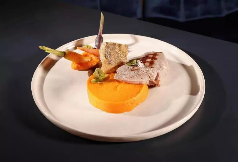 Отель Hôtel Restaurant Logis Europa