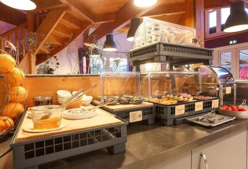 Отель Hôtel Restaurant Logis Europa