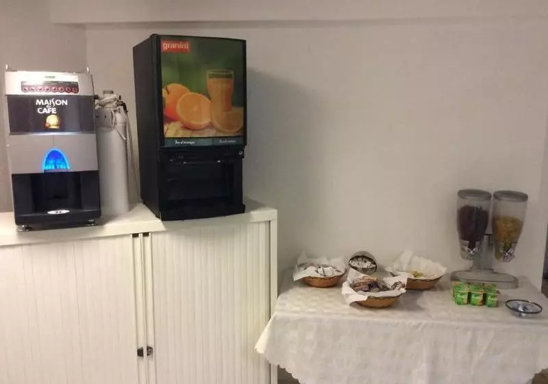 ホテル Les Jardins D'Asnières