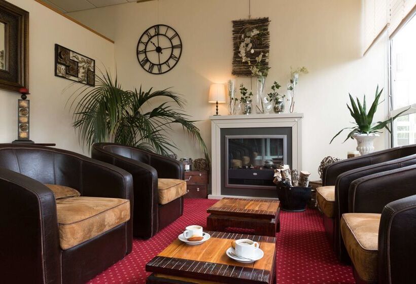 ホテル The Originals City, Hôtel Du Faucigny, Cluses Ouest