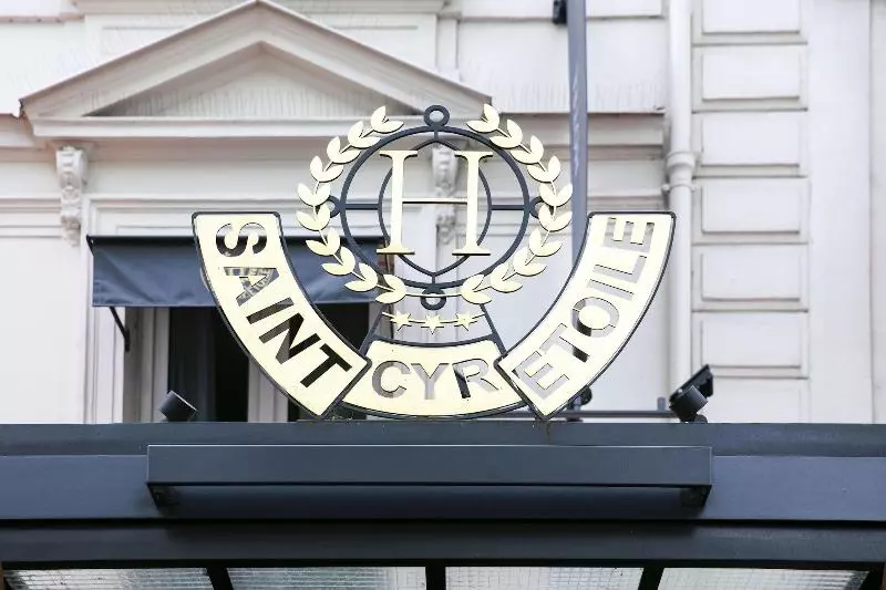 ホテル Hôtel Saint Cyr Etoile