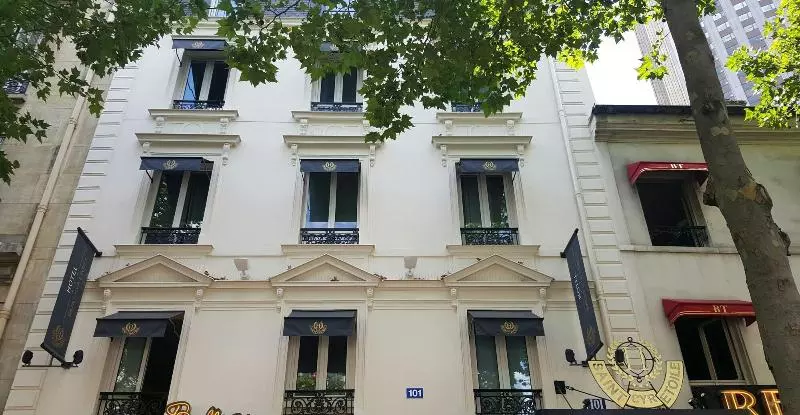 ホテル Hôtel Saint Cyr Etoile
