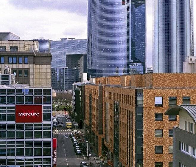 هتل Mercure Paris La Défense Grande Arche