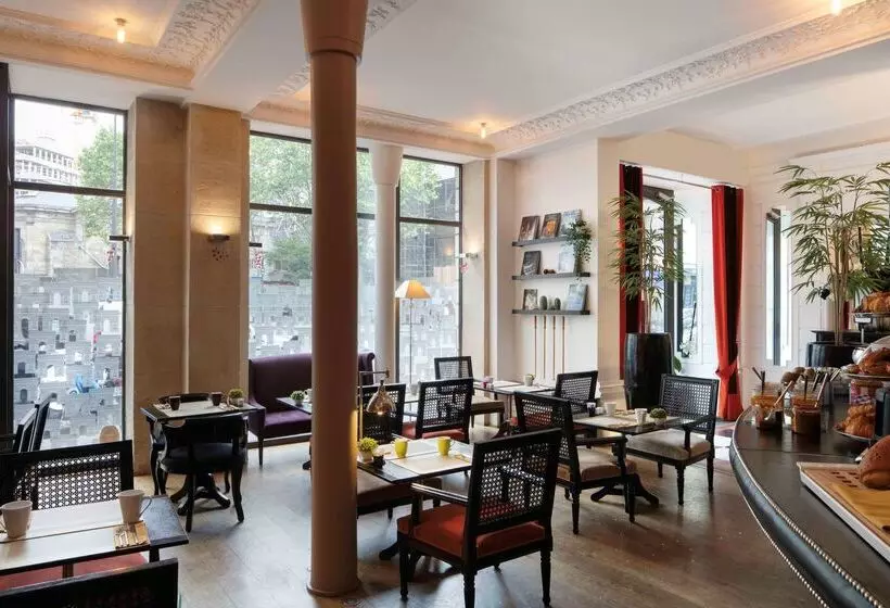 Le 123 Elysees  Astotel