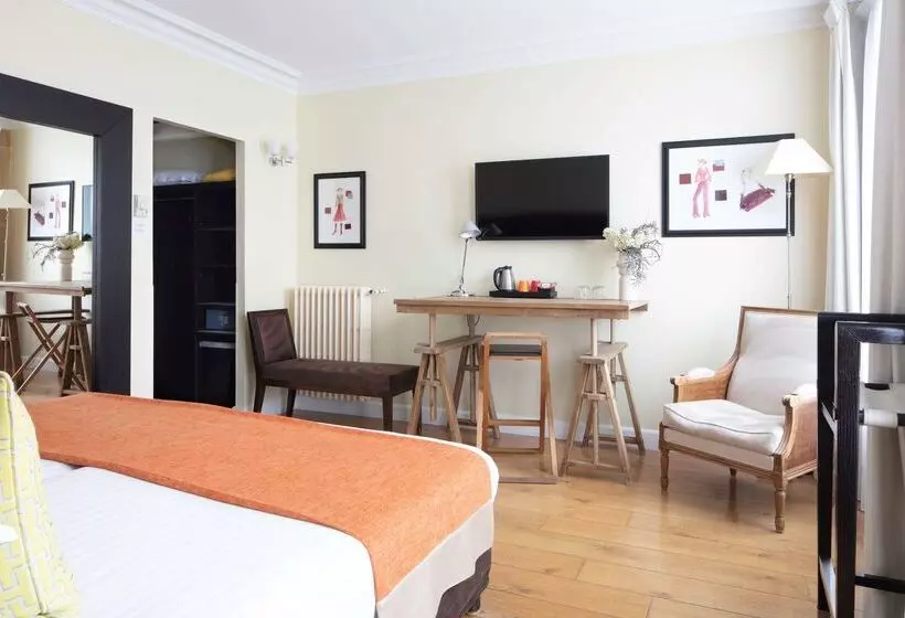 Le 123 Elysees  Astotel