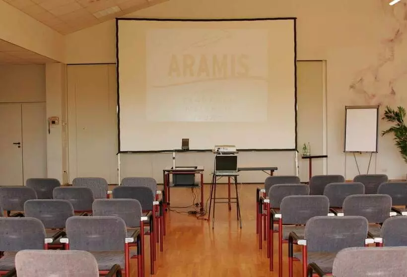 Hotelli Aramis Tagungs  Und Sport
