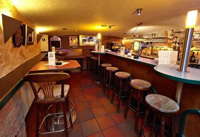 هتل Doctor Weinstube