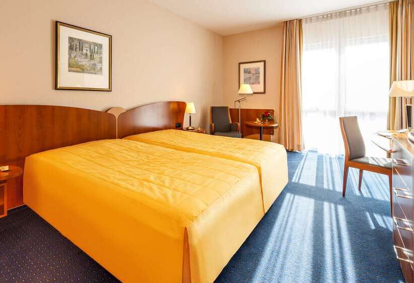 Hotel Dorint Charlottenhof Halle